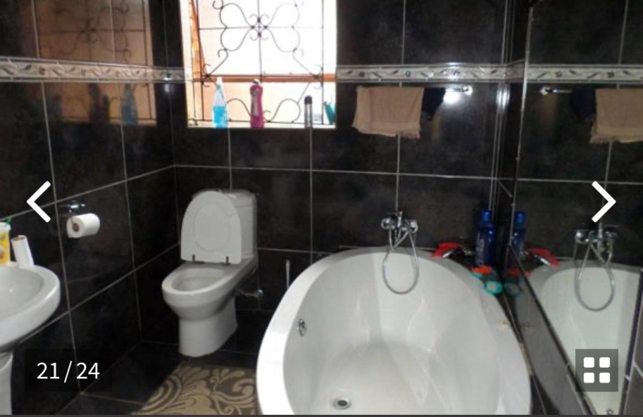 3 Bedroom Property for Sale in Lethlabile North West